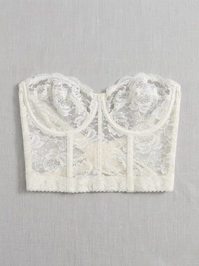 Vintage Vogue Lace Bandeau Lingerie in White